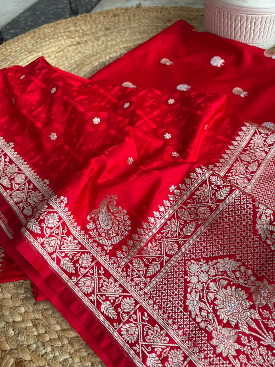 Banarasi Handloom Musru Silk Suit – 3 Piece Set - Image 2