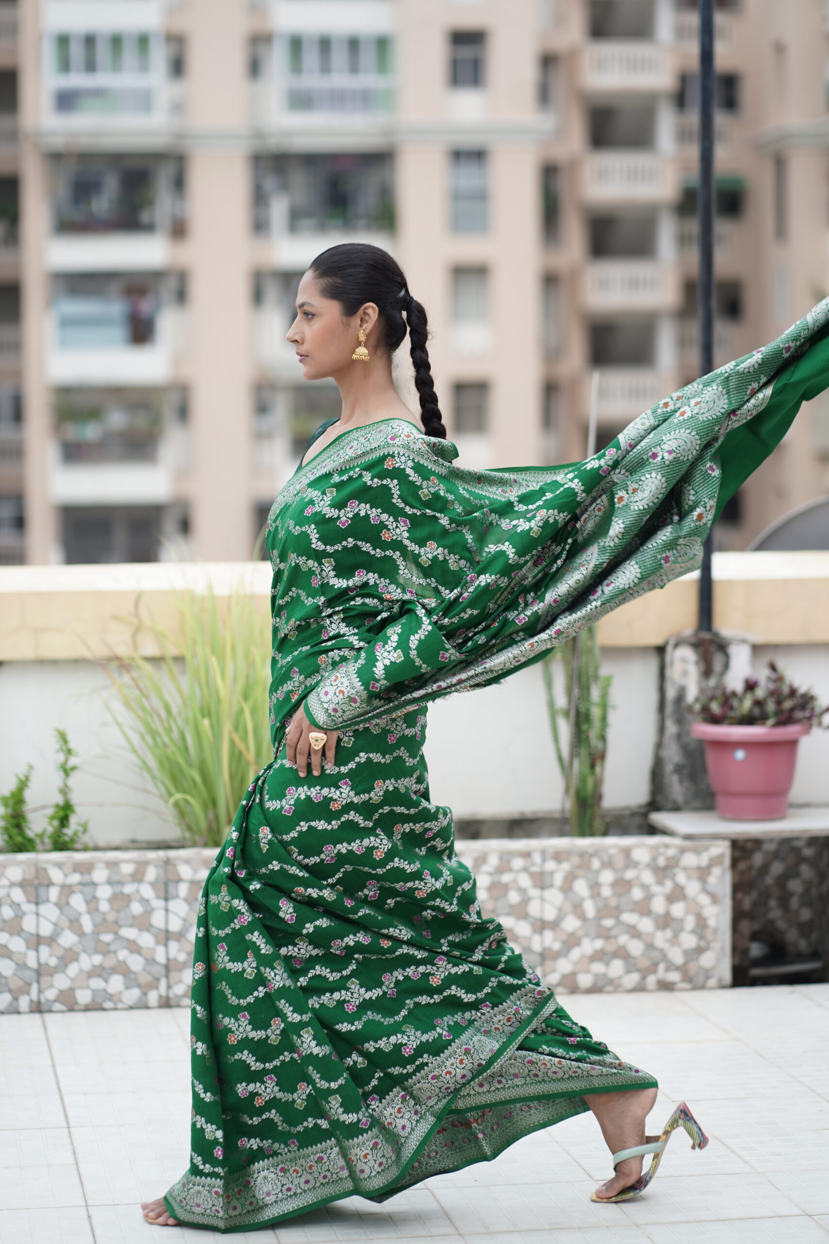 Pure Banarasi Chinya Silk Border-Buta Saree - Image 2