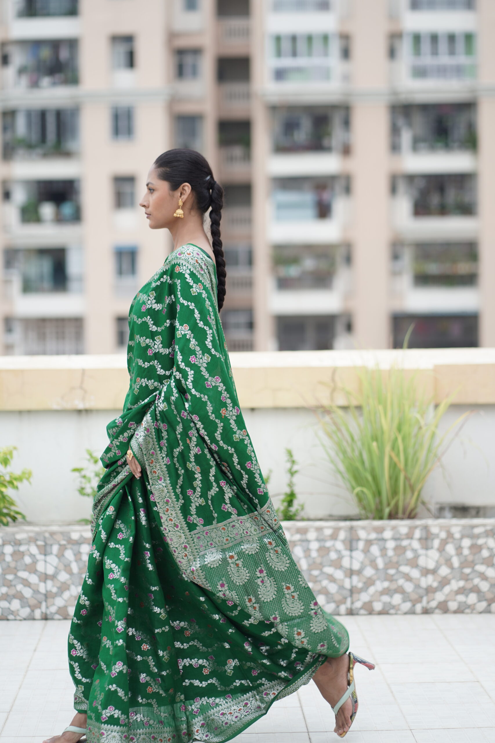 Pure Banarasi Chinya Silk Border-Buta Saree - Image 3