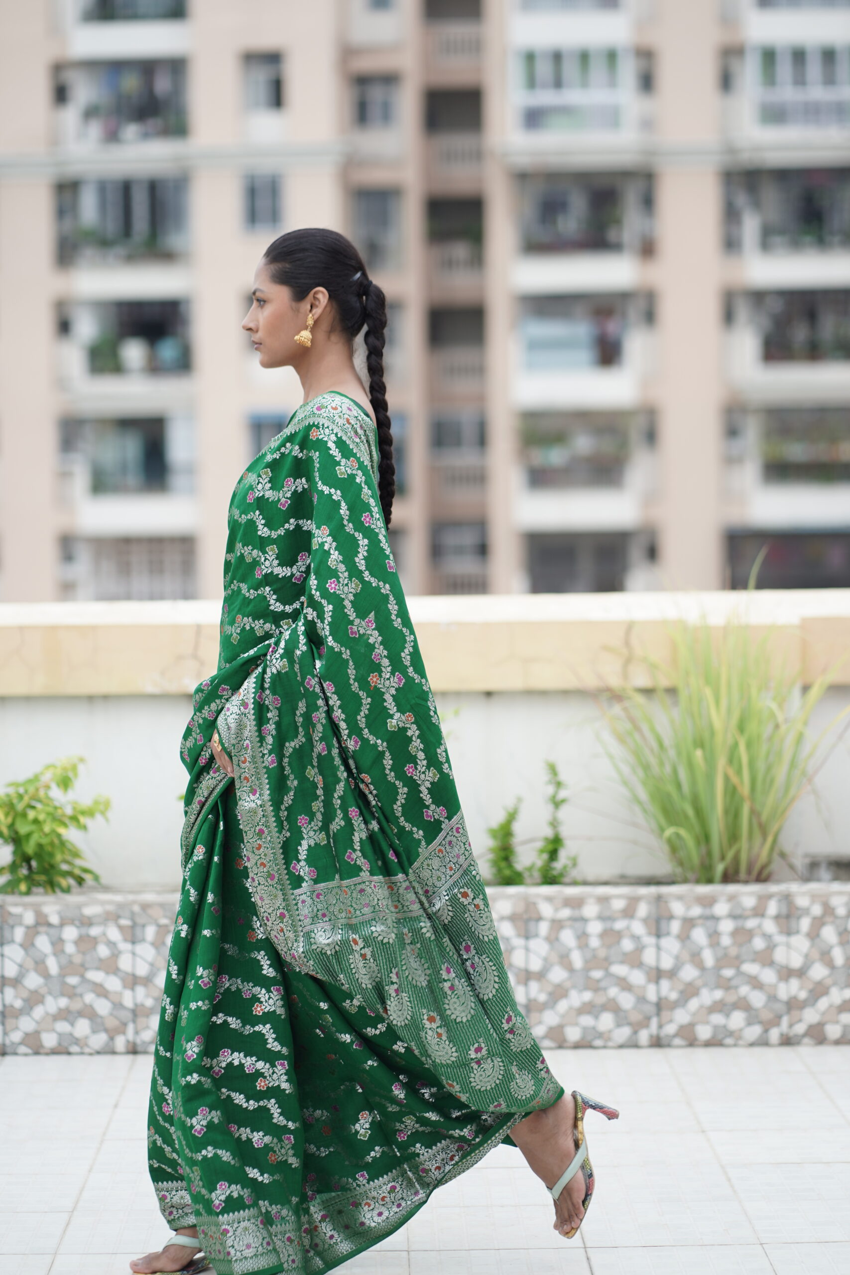 Pure Banarasi Chinya Silk Border-Buta Saree - Image 4