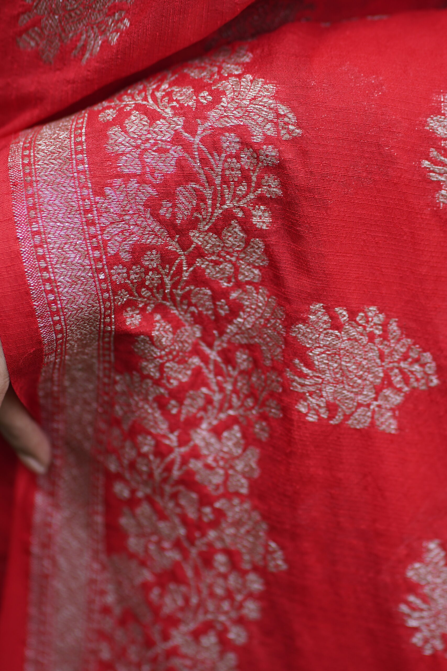 Fancy Tussar Georgette Antique Zari Banarasi Saree - Image 3
