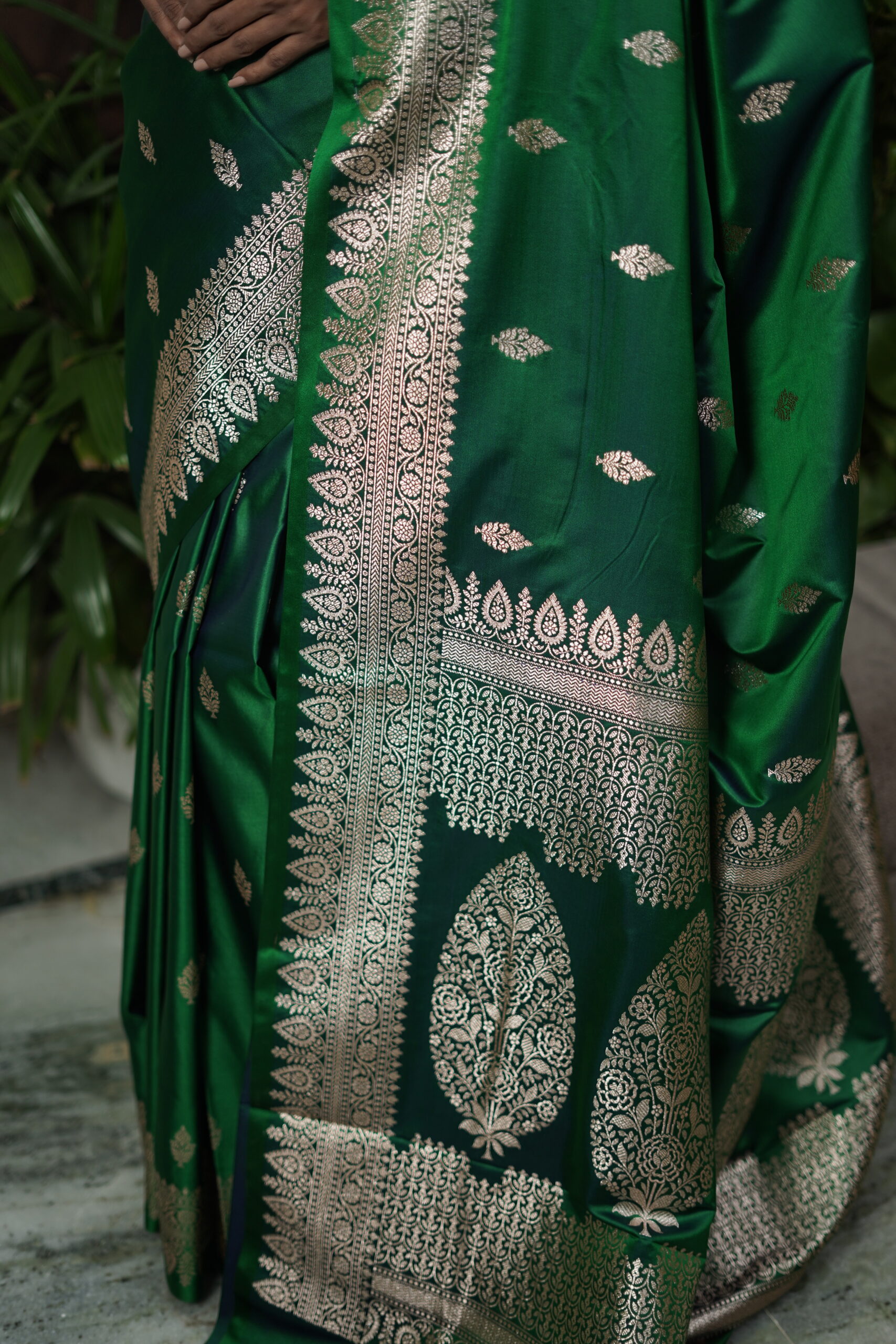 Banarasi Handloom Musru Silk Saree - Image 4